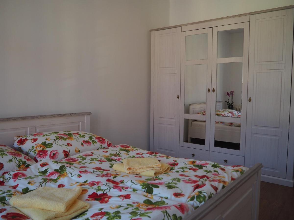 Apartmany Nejdek Екстериор снимка